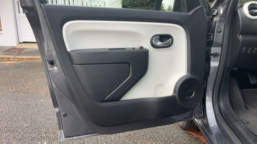 Renault Twingo 0.9 TCe 90 Energy - Intens – 2017 – 44894 km – Essence – Boîte Manuelle — photo 26