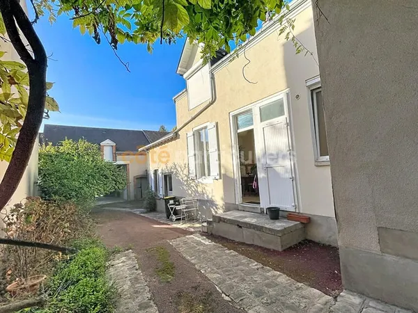 Montargis centre pour résident principal ou secondaire ou investisseur immeuble de rapport