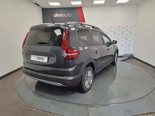 Dacia Jogger eco-g 100 5 places — photo 12