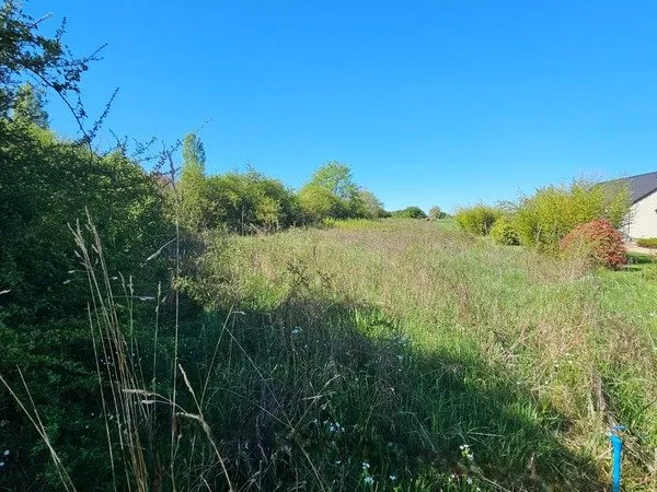 Terrain à vendre de 2 129,00 m² BOULLERET (18)