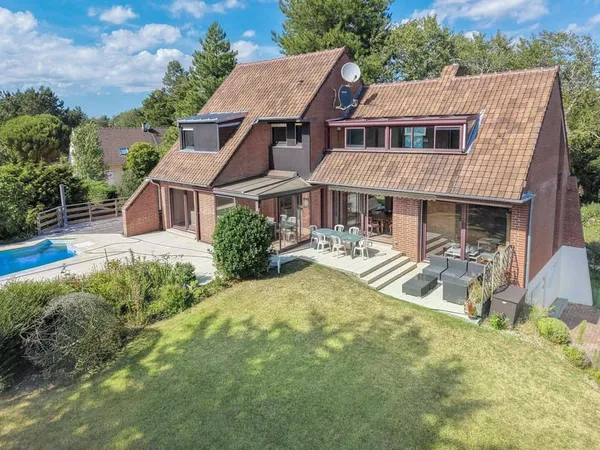 Maison 9 pièces 194 m²