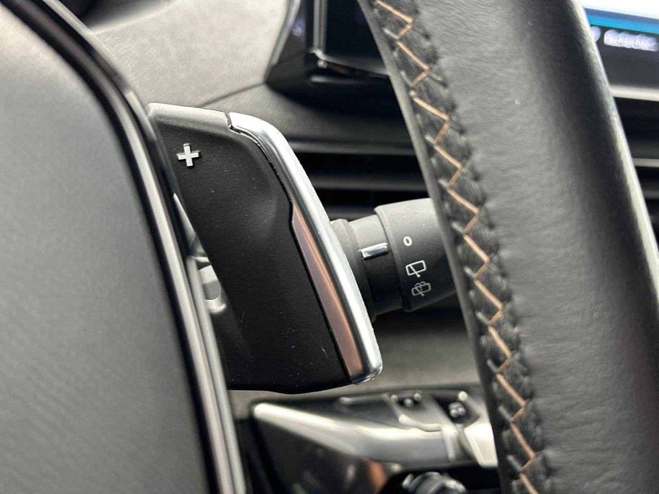 Peugeot 3008 hybrid 225 e-eat8 gt — photo 21