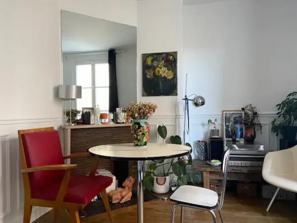 Du 8 août à fin septembre : Sous-loue appartement 40m² Paris 18ème
