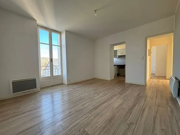 Appartement T2/T3 avec garage proche Centre-Ville ESPALION