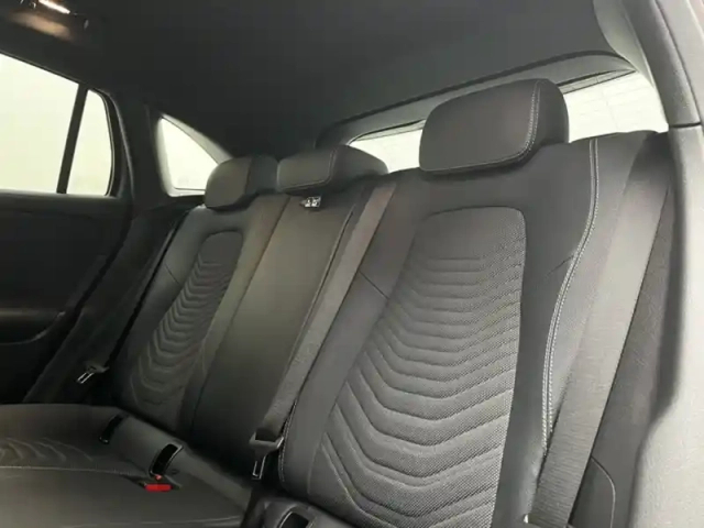 Mercedes Gla 250 e business line — photo 19