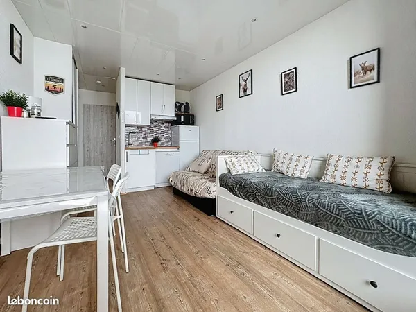 Studio immeuble galaxie
