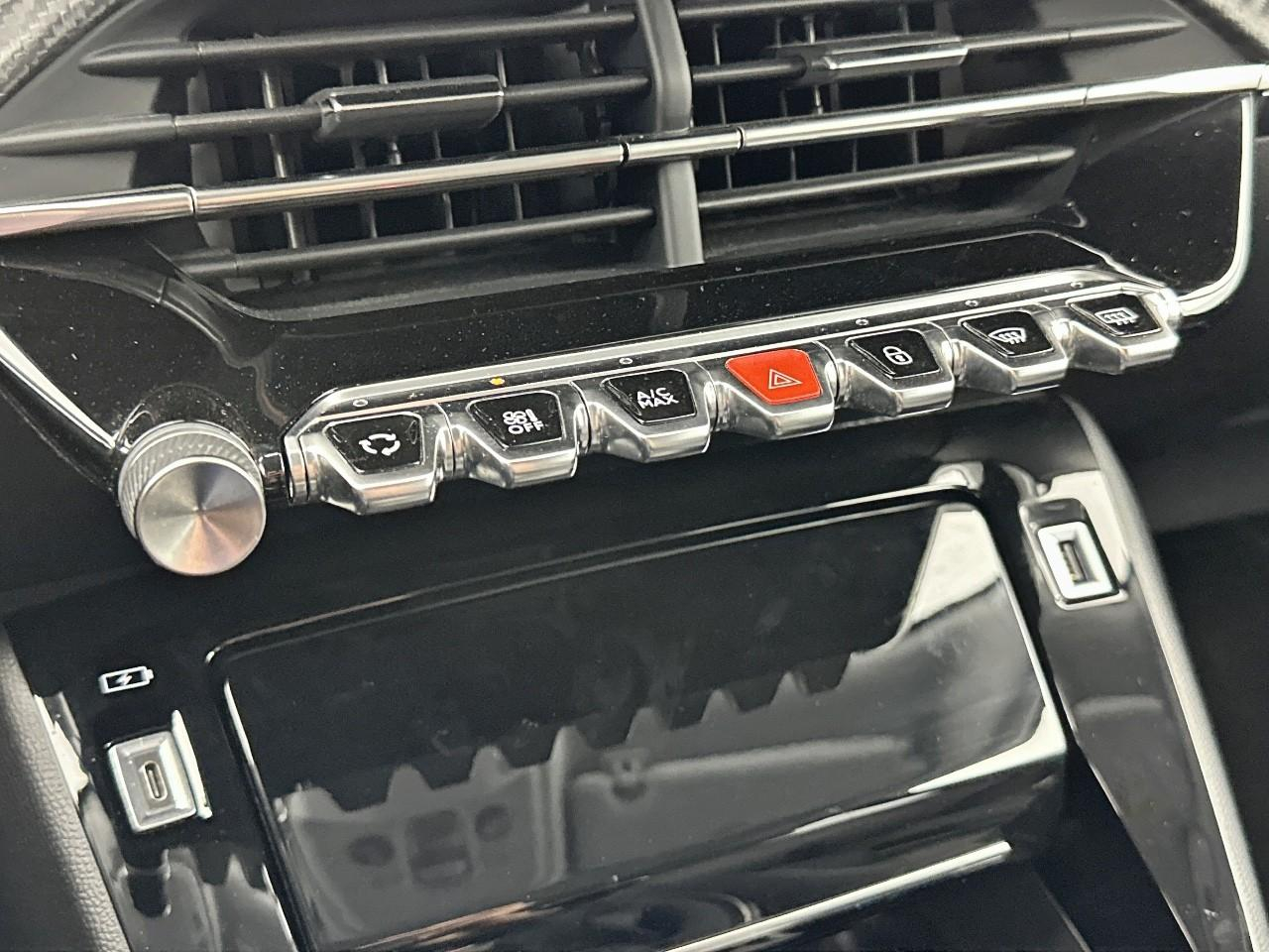 Peugeot 2008 puretech 100 s&s bvm6 allure pack — photo 27