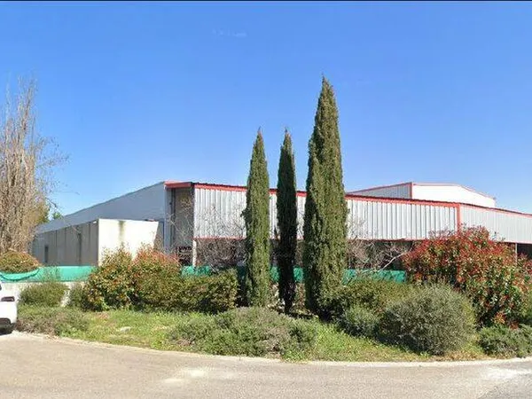 Entrepôt 3832 m²
