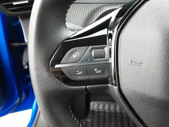 Peugeot 208 electrique 50 kwh 136ch — photo 20