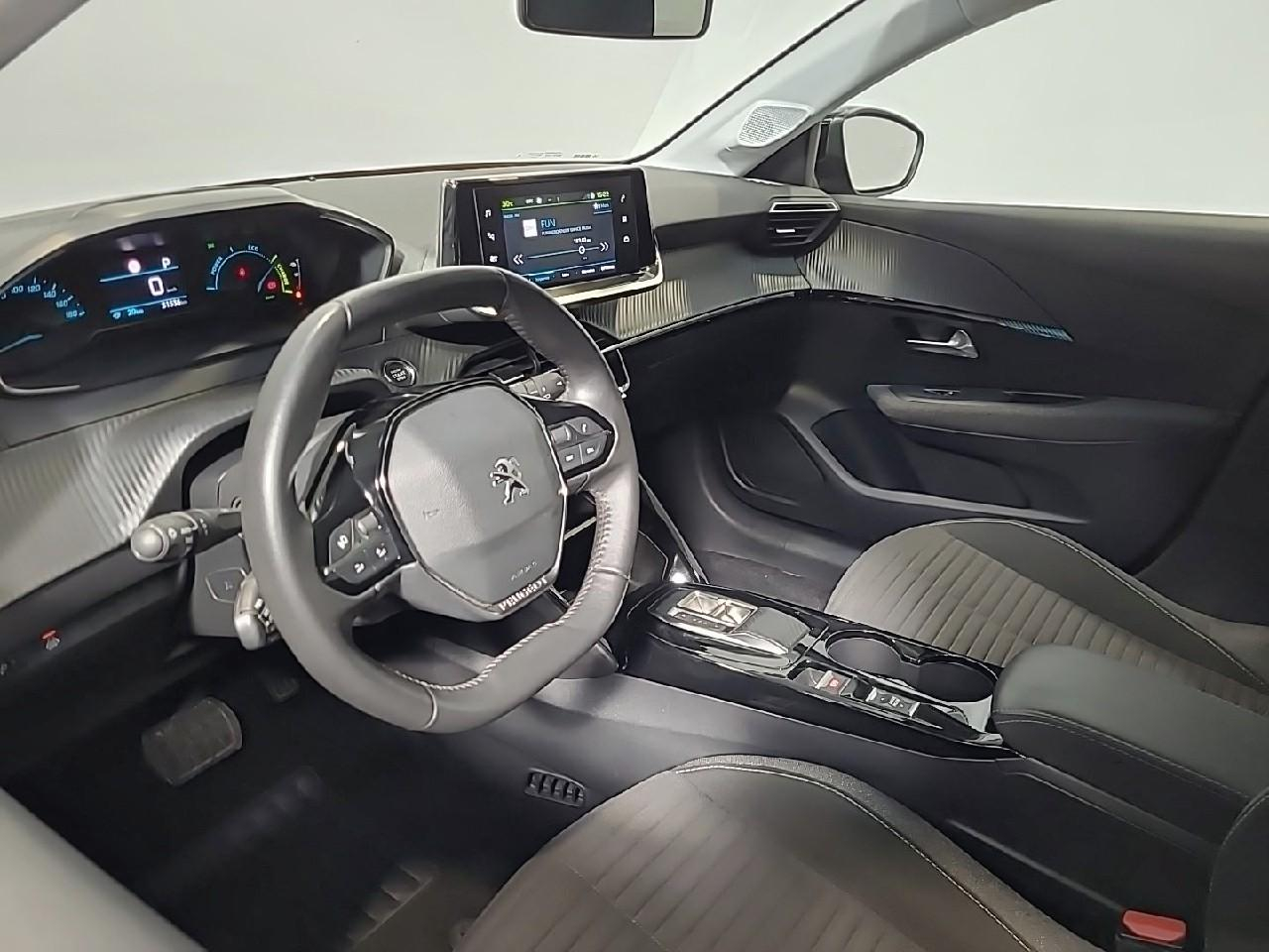 Peugeot 208 electrique 50 kwh 136ch style — photo 9