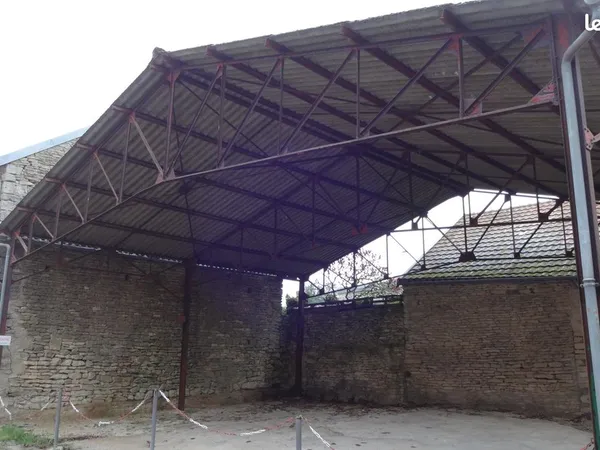 Hangar de 140 m²