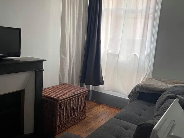 Sous-loue appartement 28m² Paris 19ème du 16/07 au 16/08