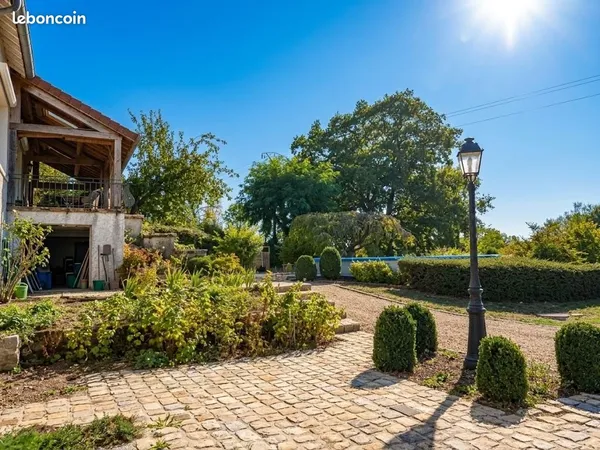 Vente | Maison | 10p | 6ch | 285 m² | La Ferté-Gaucher | Expo Est/Ouest | Terrasse · Jardin · Piscin