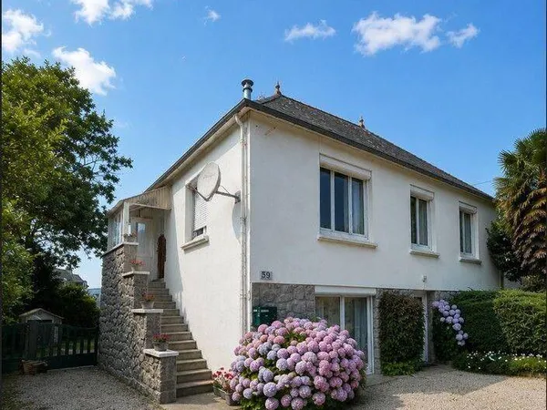 Maison 7 pièces 151 m²