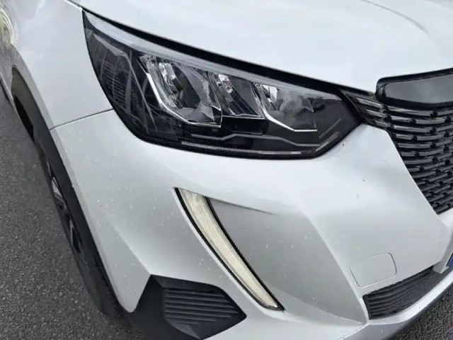 Peugeot 2008 puretech 130 s&amp;s eat8 allure — photo 14