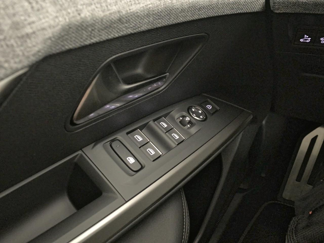 Peugeot 5008 hybrid 145 ch e-dcs6 gt exclusive — photo 20