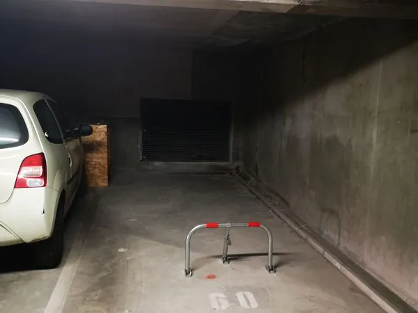 Loue Parking couvert sécurisé St André Lez Lille
