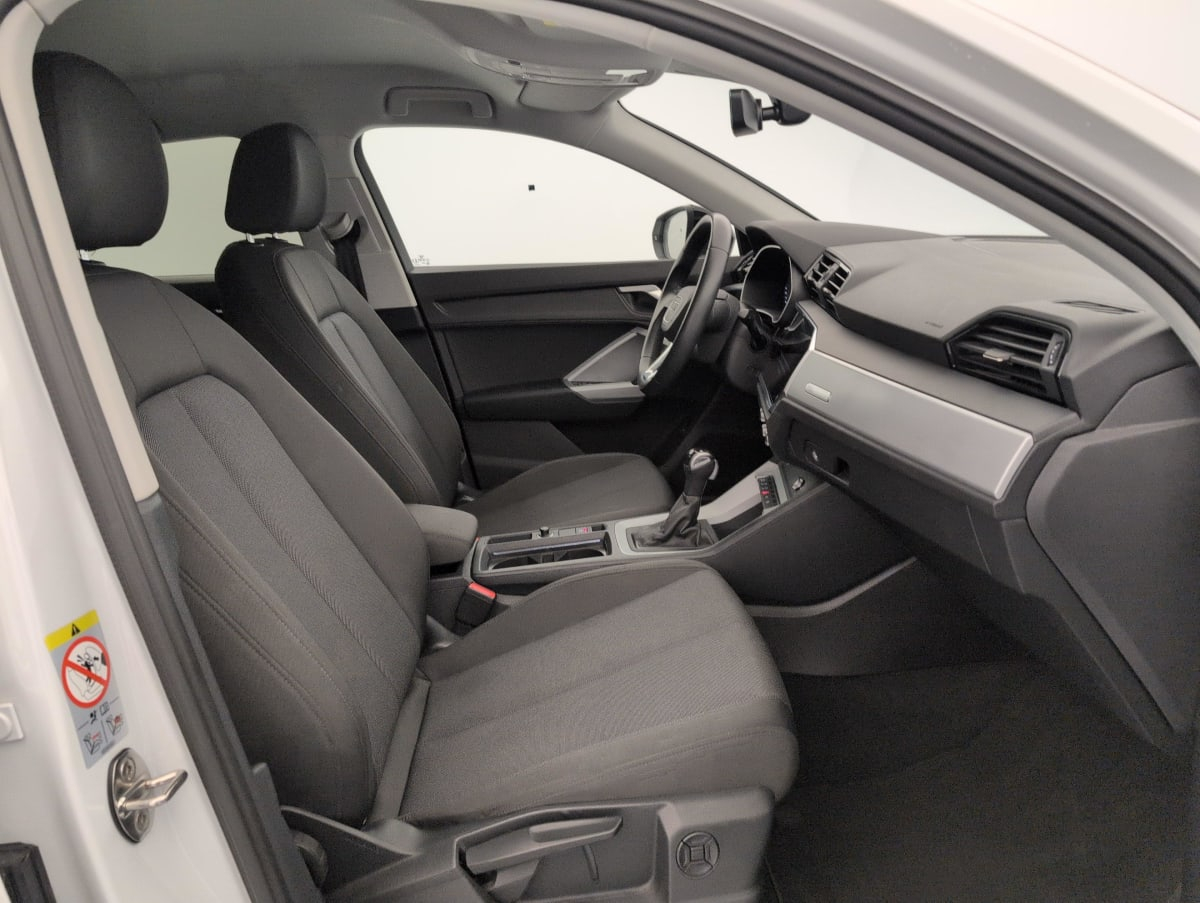 Audi Q3 Sportback — photo 9