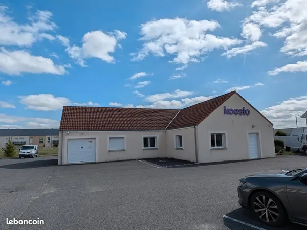 Locaux Villemandeur
