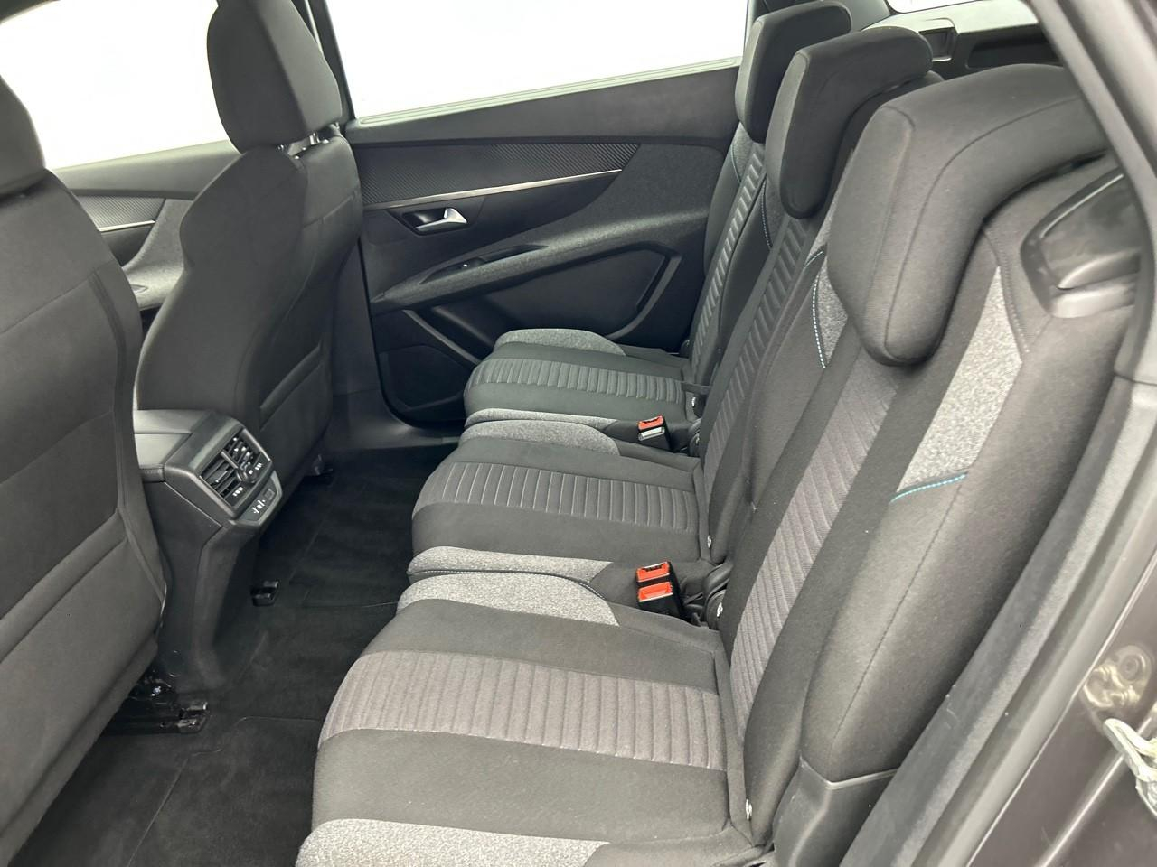 Peugeot 5008 hybrid 136 e-dcs6 active pack — photo 13