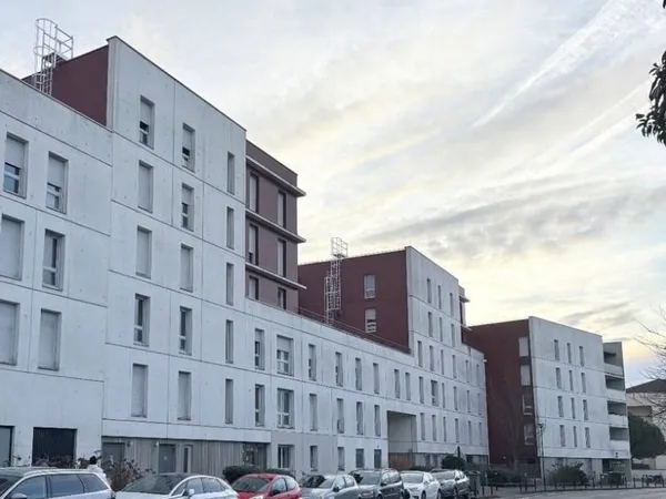 Parking 12 m²