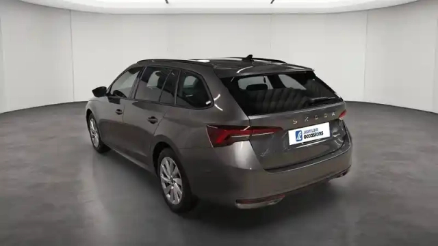 Skoda Octavia combi 2.0 tdi 150 ch scr dsg7 — photo 7