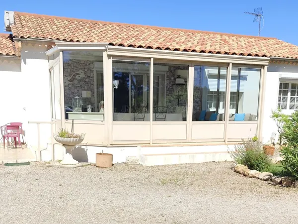 Charmante maison provençale avec fort potentiel et grand terrain !