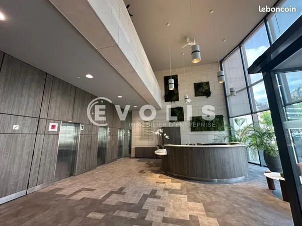 Bureaux 516 m²