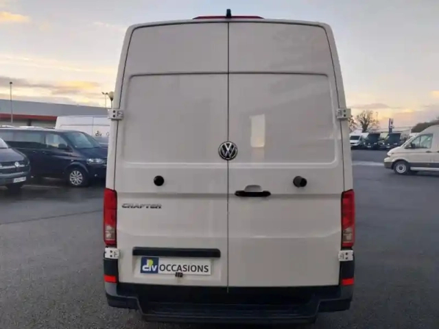 Volkswagen Crafter fg 35 l3h3 2.0 tdi 140ch business traction — photo 4