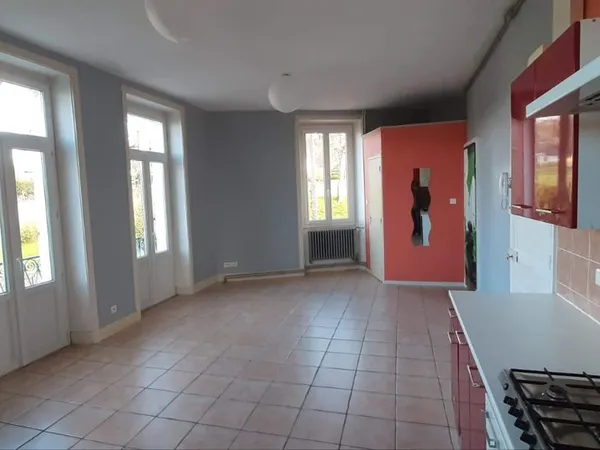 T2 ensoleillé avec balcon