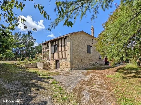 Propriété 7 pièces 181 m²