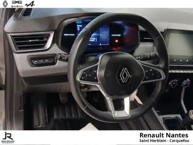 Renault Clio 1.0 tce 90ch evolution — photo 13