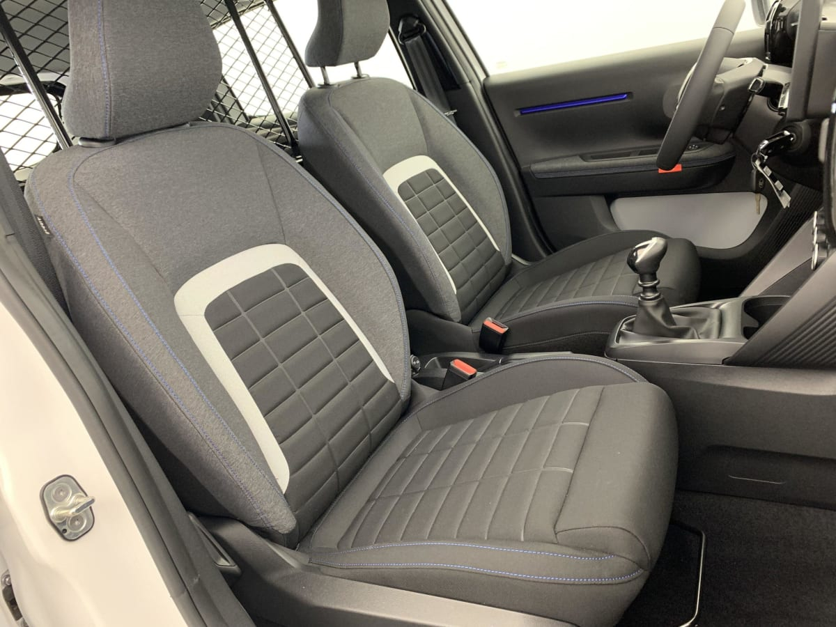 Citroën C3 — photo 9