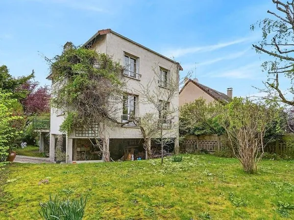 Maison 7 pièces 180 m²
