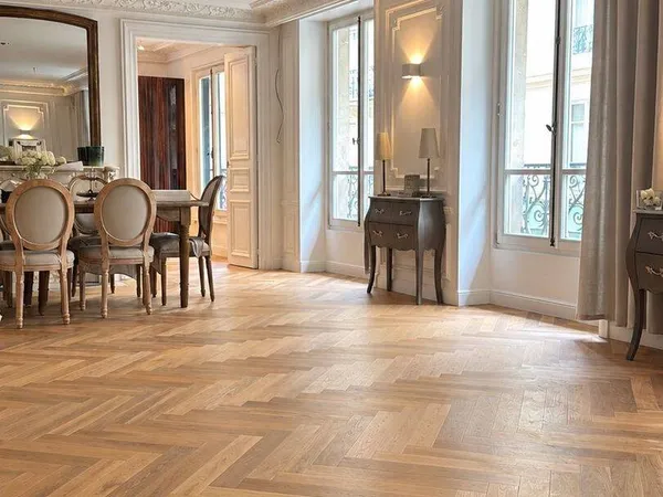 Appartement 4 pièces 151 m²