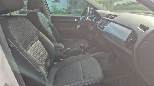 Skoda Fabia 1.0 MPI 60 - Edition – 2015 – 62160 km – Essence – Boîte Manuelle — photo 8