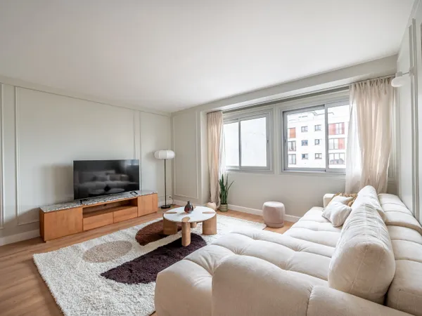 Loue appartement T4 lumineux et élégant