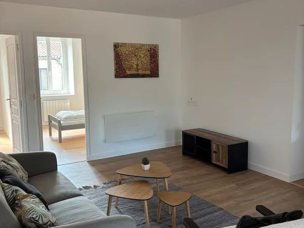 A LOUER T4 meublé 900 euros