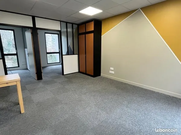 Bureau 38 m²
