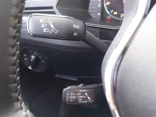 Skoda Superb combi 2.0 tdi 150 scr dsg7 — photo 40