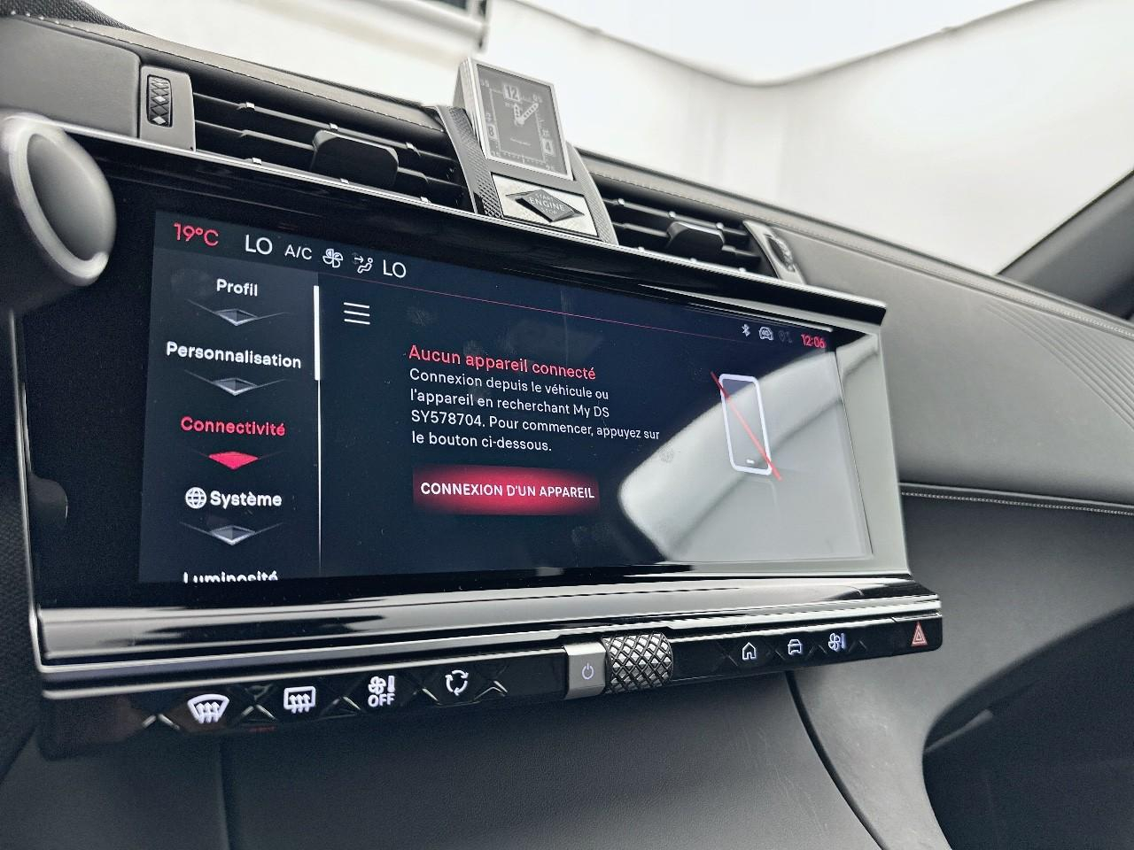 Ds Ds 7 crossback hybride rechargeable e-tense 360 eat8 4x4 performa — photo 24