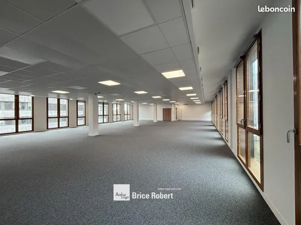 Bureaux 256 m²