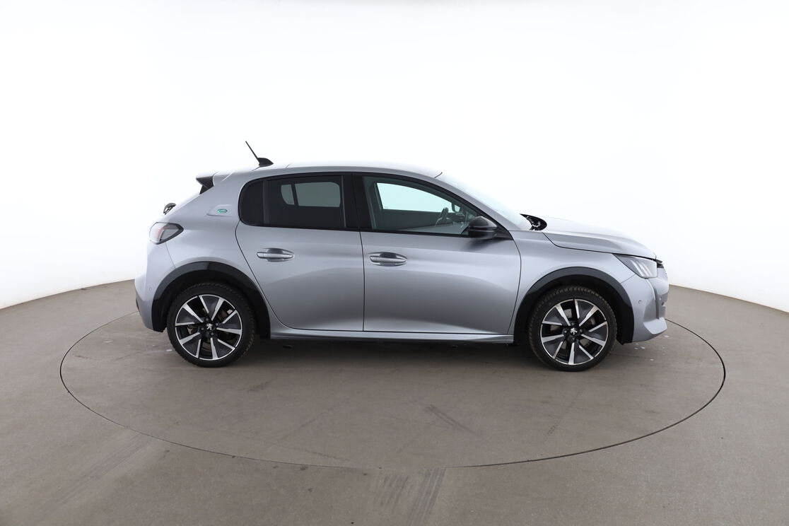 Peugeot 208 Electrique 50 kWh GT — photo 6