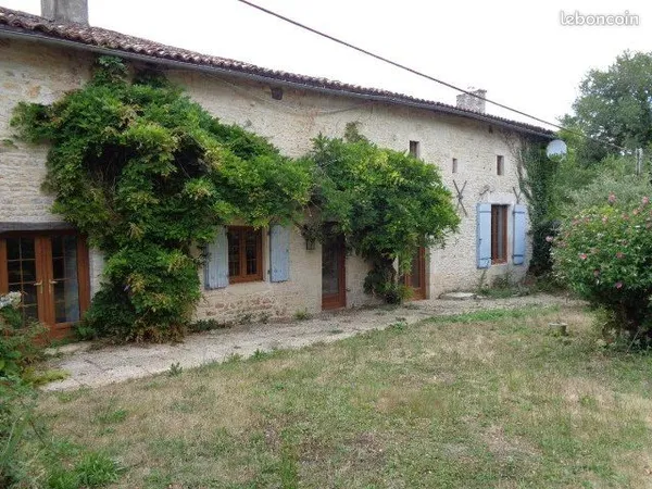 Maison de village 5 pièces 248 m²