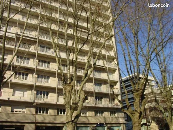 Garage/box 15 m² Grenoble