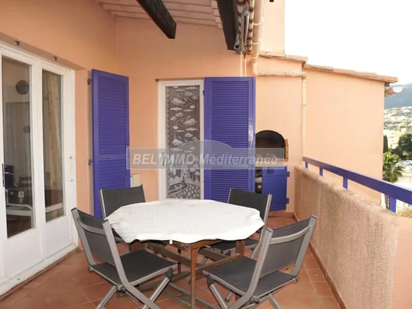 Dernier étage ! F3, Terrasses 30 m2 et Garage. Petite Vue Me
