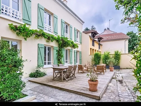 Maison familiale 7 pièces 210 m² avec 100 m² de dépendances