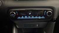 Toyota Yaris 116h Dynamic 5p MY22 — photo 26