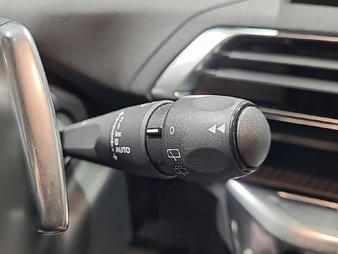 Peugeot 3008 puretech 130ch s&s eat8 active pack — photo 25