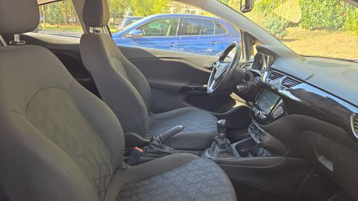 Opel Corsa 1.4 90 - Design 120 Ans – 2019 – 136739 km – Essence – Boîte Manuelle — photo 36